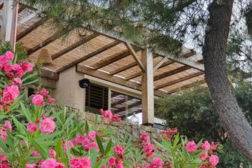 Gîte pour 4 personnes, avec balcon, adapté aux familles à Lumio