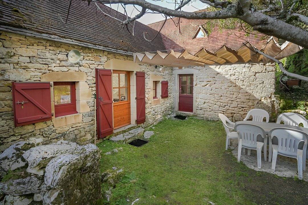 Gîte les Fargouses in Sauliac-sur-Célé, Parc Naturel Régional des Causses du Quercy