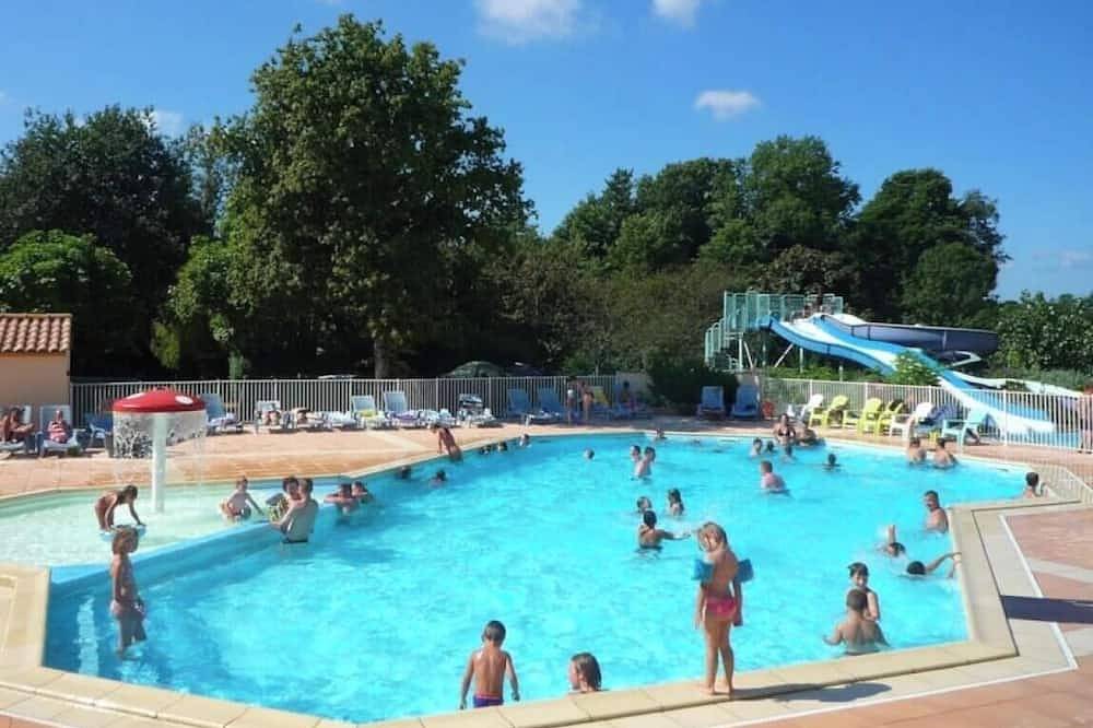 Zecamping 4* familial pet friendly restaurant et espace aquatique in Challans, Loire Valley