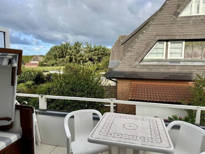 Ganze Wohnung, 2-Zimmer Whg. für 4 Personen mit Balkon, Stellplatz, WLAN. Haustier erlaubt. in Westerland, Sylt (Gemeinde)