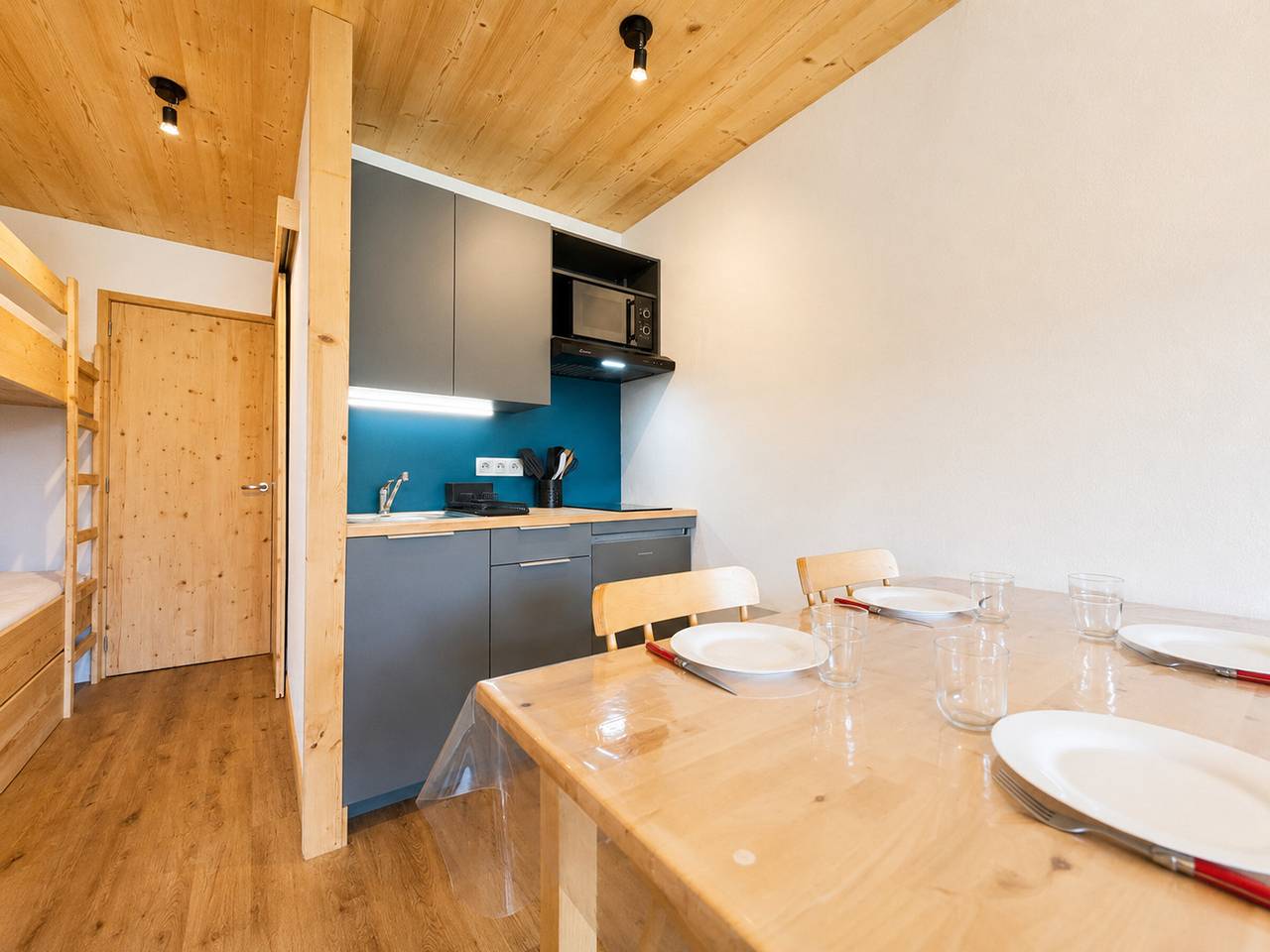 Estudio entero, Estudio renovado cerca de pistas para 4 personas in Notre-Dame-de-Bellecombe, Albertville region