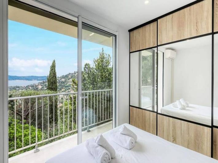 Gîte pour 4 personnes, avec terrasse dans Plage d'Aiguebelle - 3