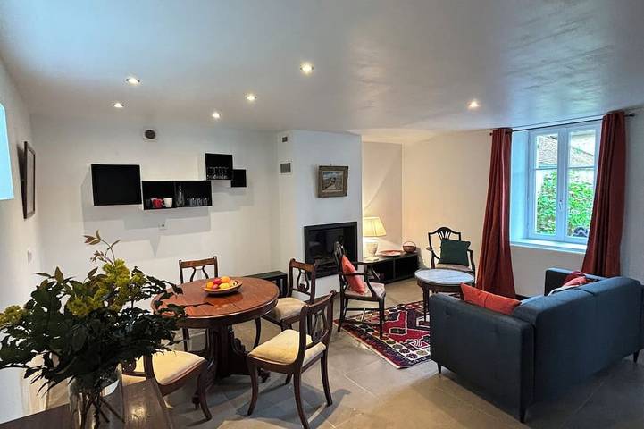 Gîte pour 5 personnes, avec jardin dans Villons-les-Buissons