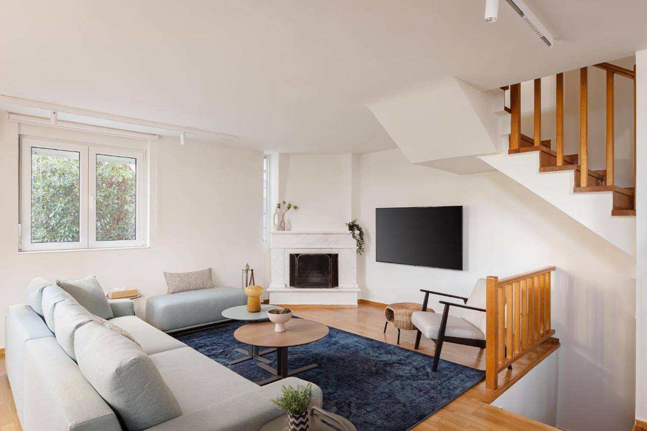Ganze Wohnung, Superior Villa in Voula, Regionalbezirk Ostattika