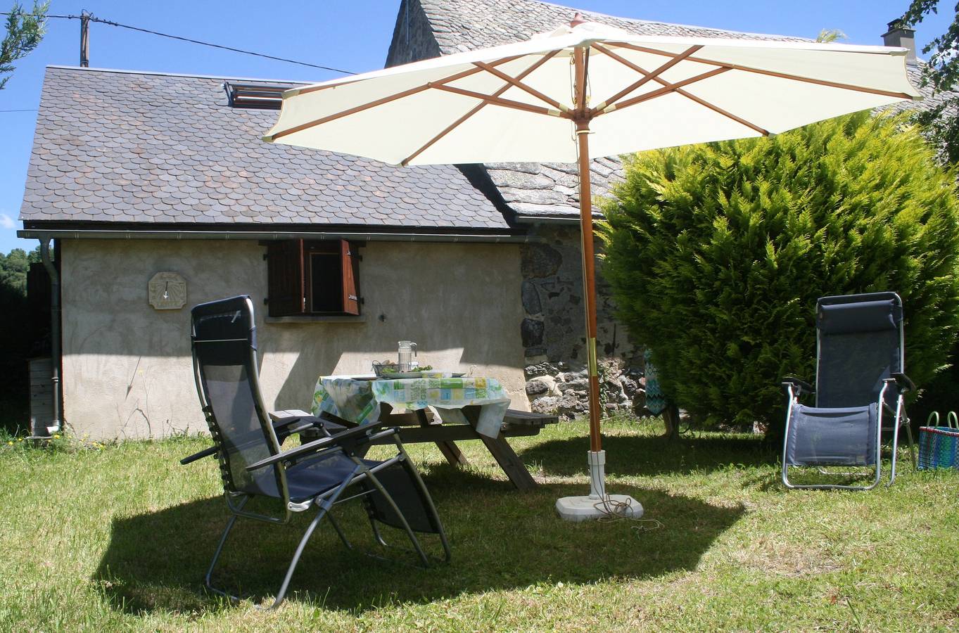 Chez Chabozy in Saint-Sauves-d'Auvergne, Parc naturel régional des Volcans d'Auvergne