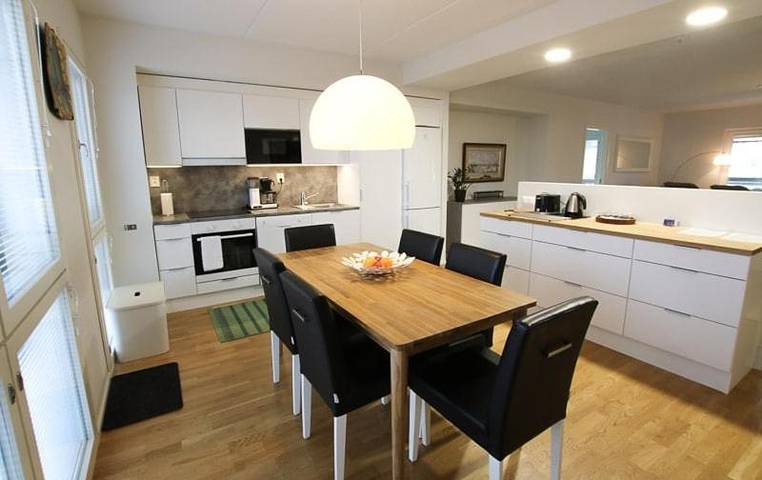 Apartamento de vacaciones para 6 personas, con vistas además de balcón y sauna - 1