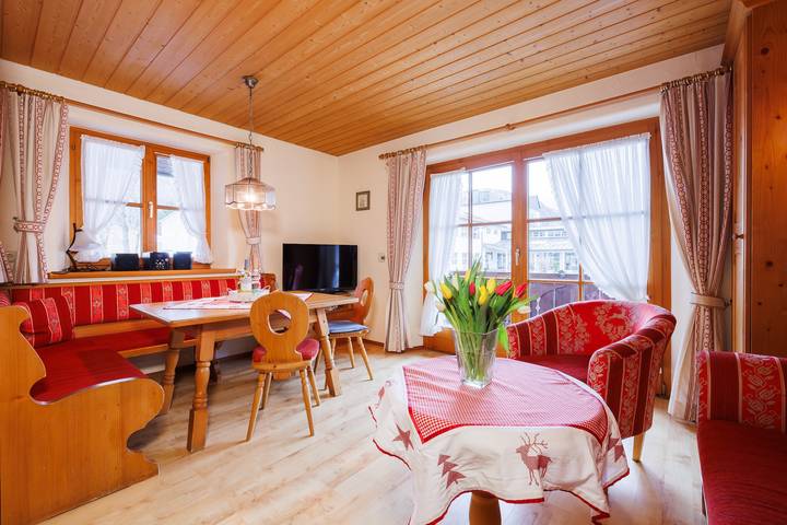Ferienwohnung für 4 Personen, mit Garten und Sauna in Ruhpolding