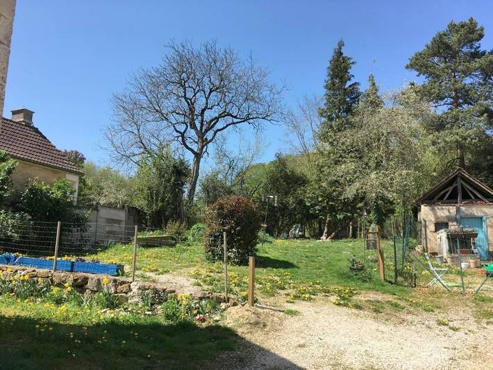 Location de vacances pour 6 personnes, avec vue et jardin dans Treigny-Perreuse-Sainte-Colombe - 4