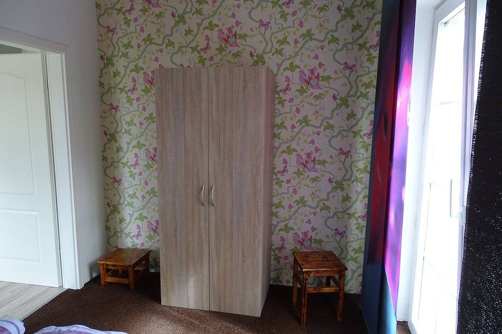 Ganze Wohnung, 125m² Ferienwohnung direkt am Salemer See nahe Ratzeburg / Lübeck in Salem (Herzogtum-Lauenburg), Naturpark Lauenburgische Seen