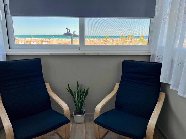 B&b per 2 persone, con terrazza e piscina nonché panorama in Margherita di Savoia