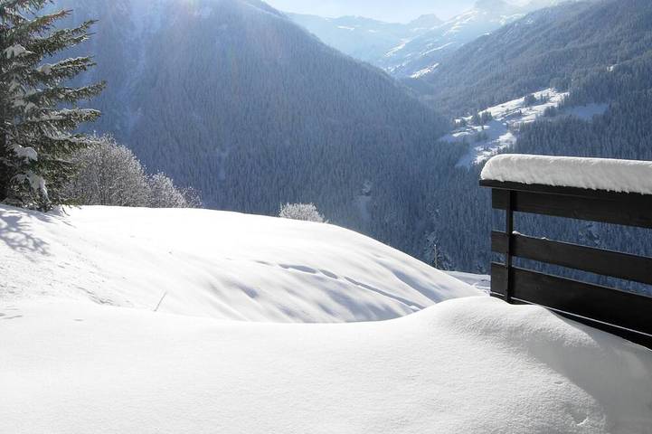 Location de vacances pour 6 personnes, avec balcon et jardin à Peisey-Nancroix