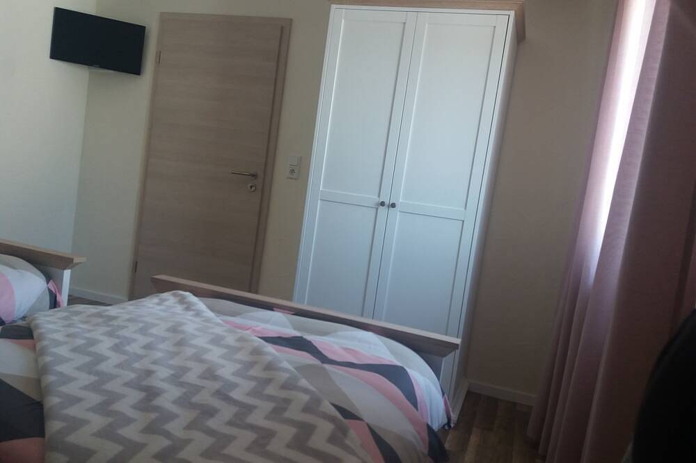 Ferienhaus Eifel-Charme mit Sauna & Badewanne in Birgel, Vulkaneifel