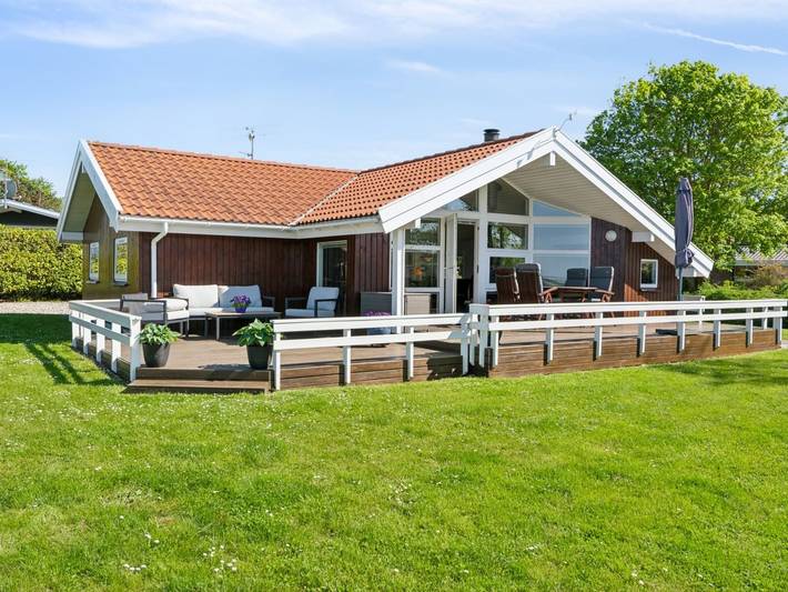 Ferienhaus für 8 Personen, mit Sauna und Terrasse sowie Whirlpool