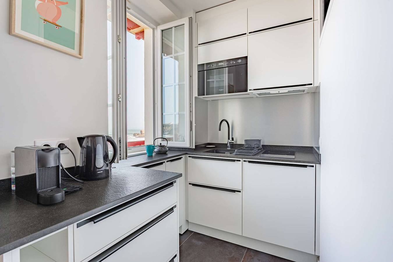 Studio entier, Très beau studio rénové avec vue imprenable sur l’océan in Biarritz, Région de Bayonne