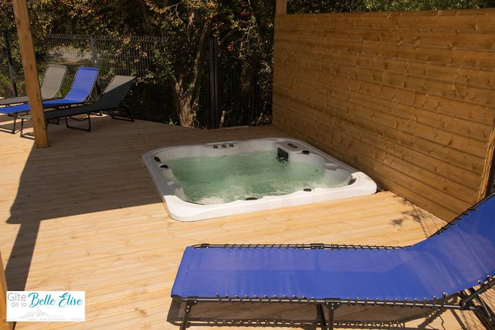 Gîte pour 6 personnes, avec jardin ainsi que jacuzzi et terrasse à Saint-Jean-de-Monts - 2