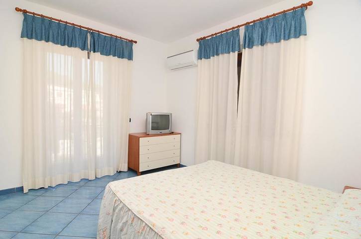 Ferienwohnung für 5 Personen, mit Balkon und Terrasse sowie Garten und Ausblick