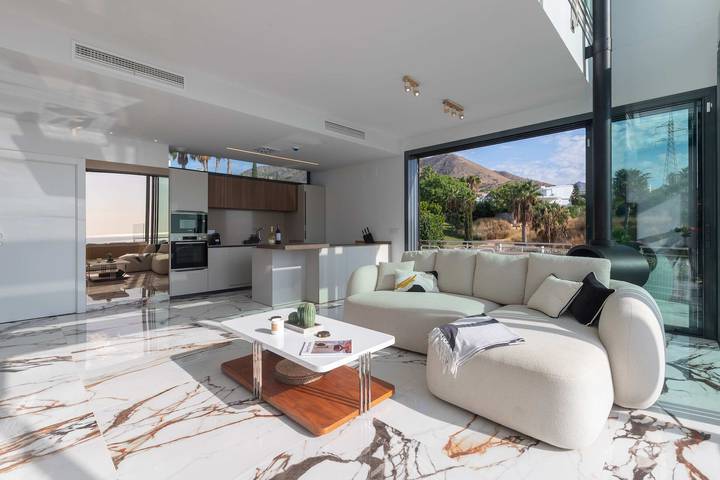 Casa rural para 8 personas, con jardín y piscina en Benalmádena - 2