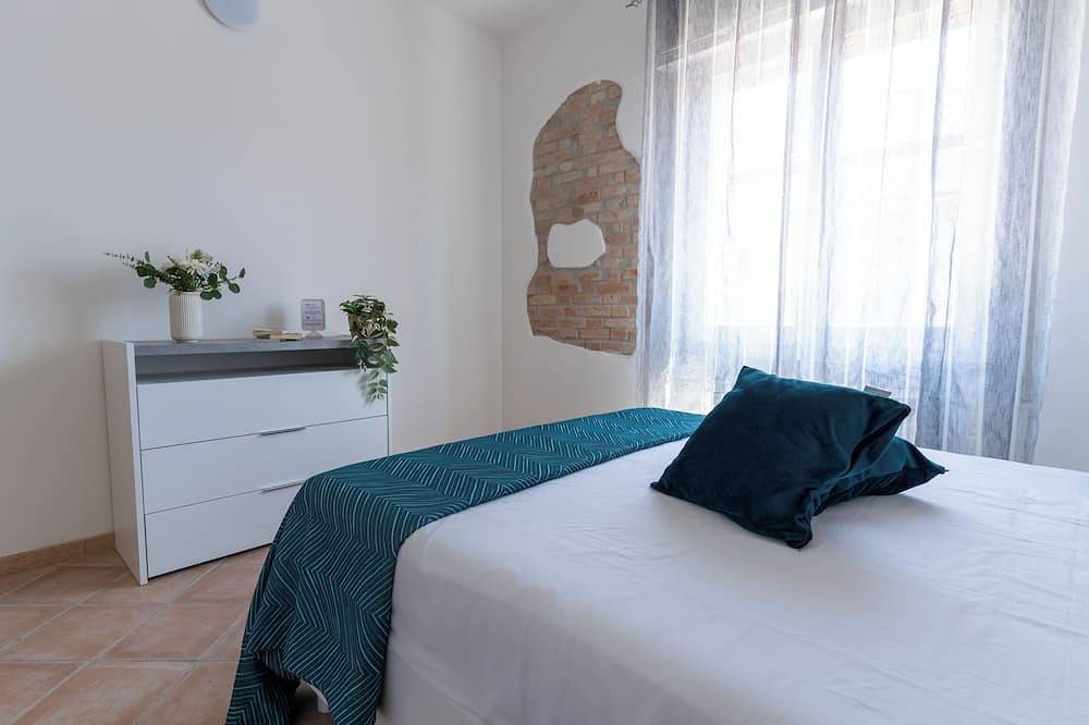 Ganze Wohnung, Deluxe Eclipse Apartment on the Sea 30mt from the sea and 5 minutes from the city center in Rimini, Rimini Provinz
