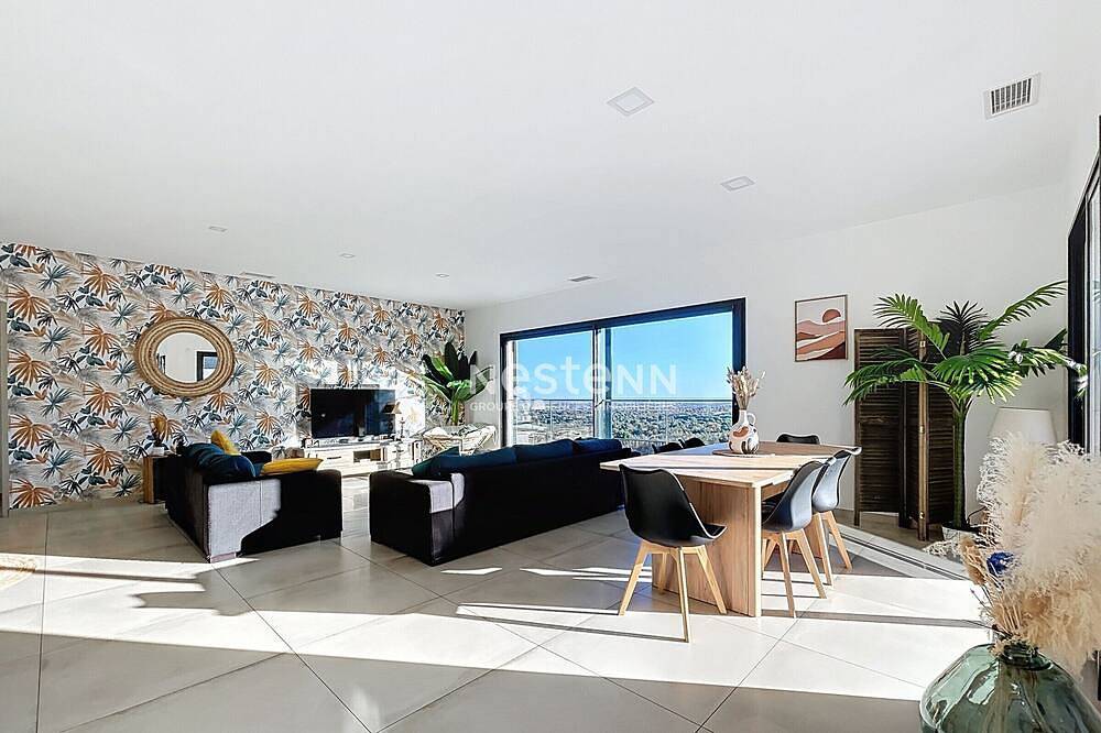 Contemporary villa with private infinity pool in Villelongue-dels-Monts, Céret en omgeving