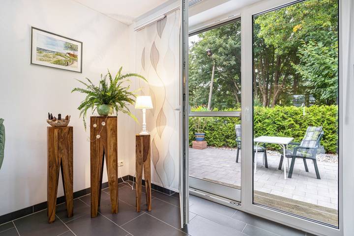 Appartement entier, Appartement 'Prerow Am Deich - Ferienwohnung 1' avec terrasse privée et Wi-Fi in Prerow, Péninsule Fischland-Darss-Zingst