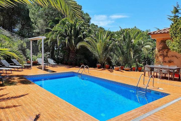 Villa für 18 Personen, mit Garten und Whirlpool in Lloret de Mar - 4
