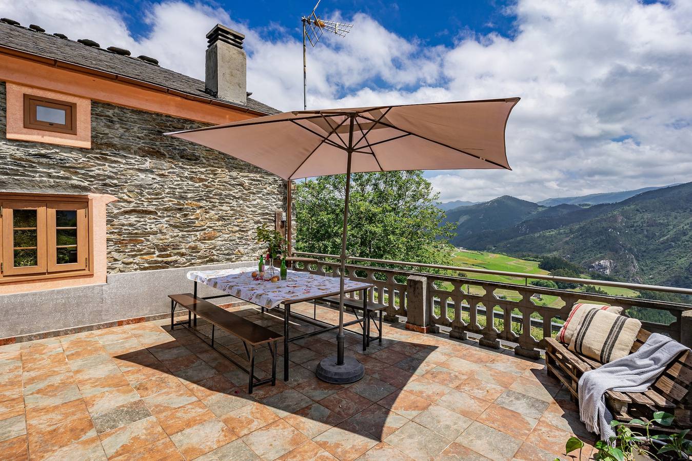Casas Rurais para 10 Pessoas em Boal, Asturias Province