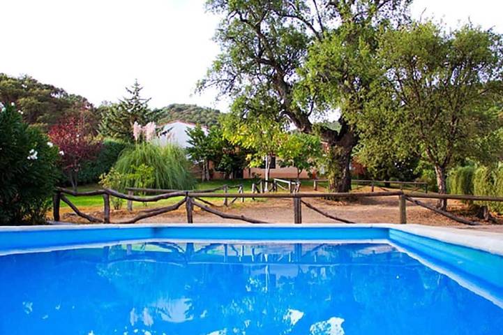 Casa vacanza per 4 persone, con piscina e giardino, con animali domestici in Alájar