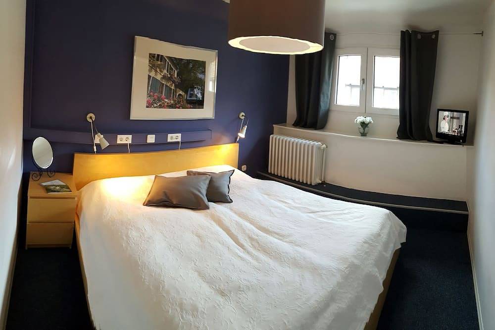 Ganze Wohnung, Ritterhof Gästezimmer im Weingut Fitz-Ritter - Vdp/Bio in Bad Dürkheim, Pfälzer Rheinebene