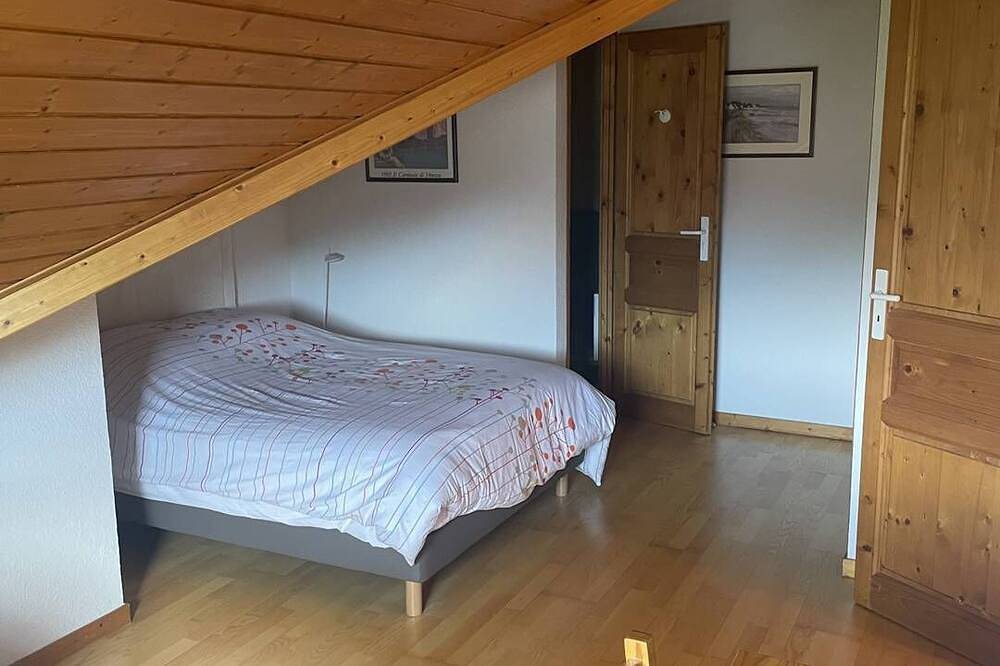 Entire apartment, Malbuison- Appartement avec vu sur le lac Saint Point in Mouthe-Lac et Mont d’Or, Doubs