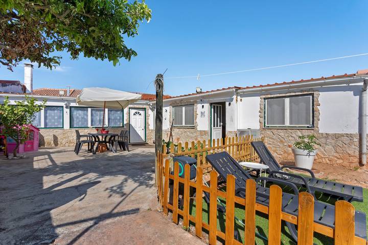 Ferienhaus für 4 Personen, mit Garten in Portugal