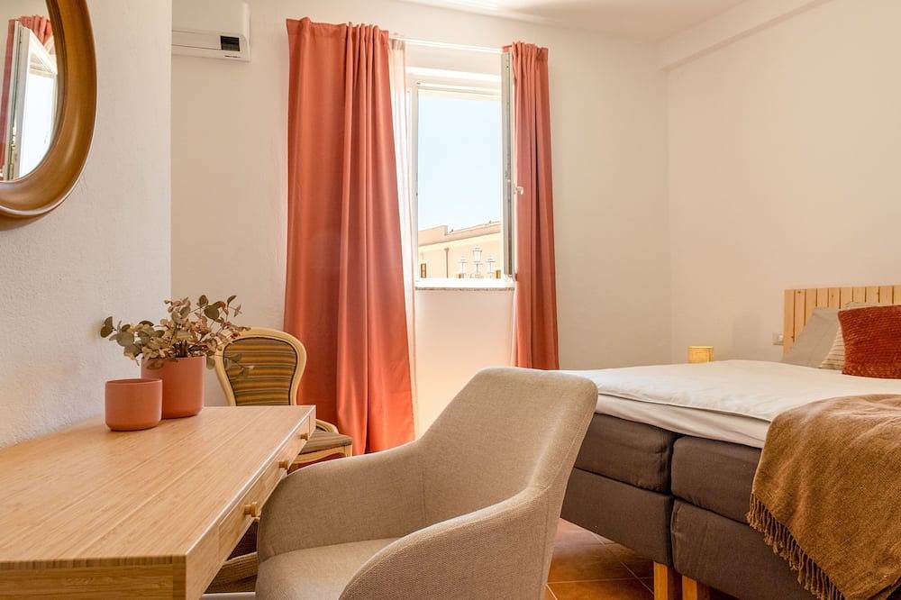 Brabara Holiday Home - Wellore - Historic home in the center of Teulada in Teulada, Cagliari Province