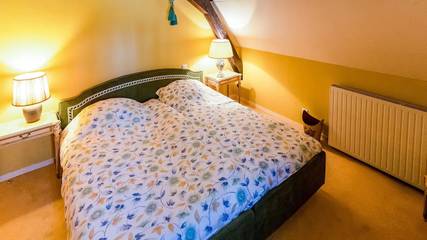 Château pour 9 Personnes dans Le Veurdre, Allier, Photo 4