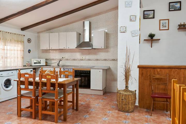 Ferienhaus 'Alojamiento Rural Puente Honda' mit Bergblick, Pool und Wlan in Puente Honda, Benatae