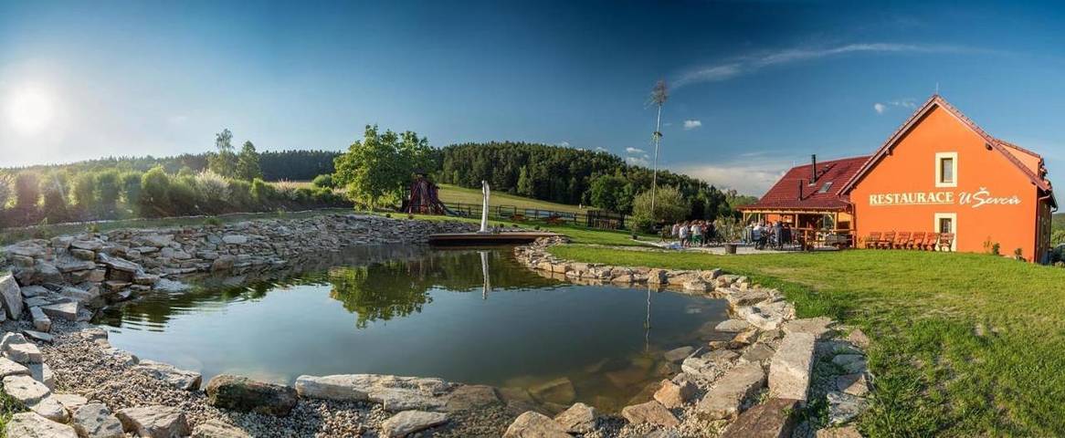 BnB für 7 Personen, mit Terrasse und Garten sowie Sauna und Ausblick in Tschechien