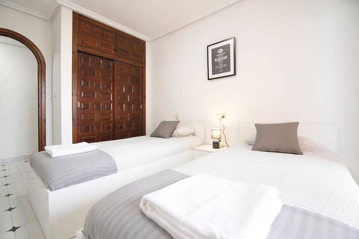 Ferienhaus für 8 Personen, mit Garten und Balkon sowie Pool und Whirlpool in La Manga del Mar Menor - 4