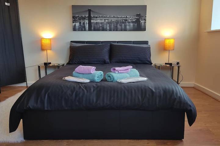 Ganze Wohnung, Modern Studio Flat in Wigan in Wigan, Greater Manchester