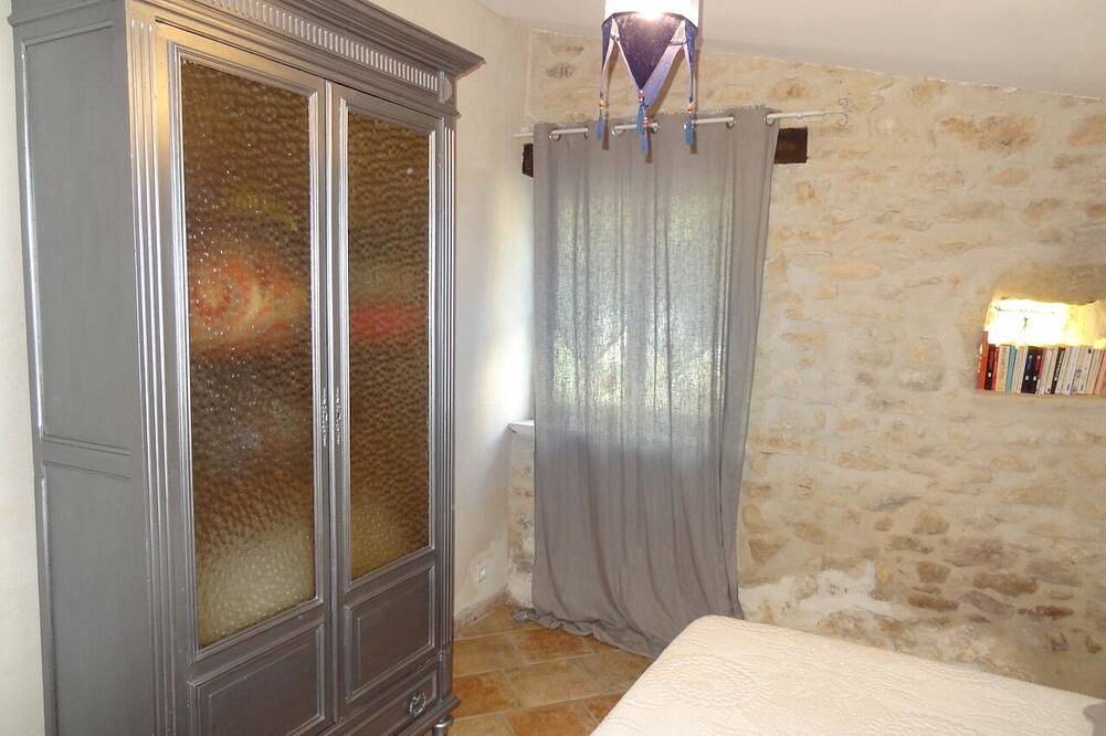 Gite La Savoye maison, jardin et terrasse dans le Luberon avec piscine privative in Saint-Michel-l'Observatoire, Parc naturel régional du Luberon