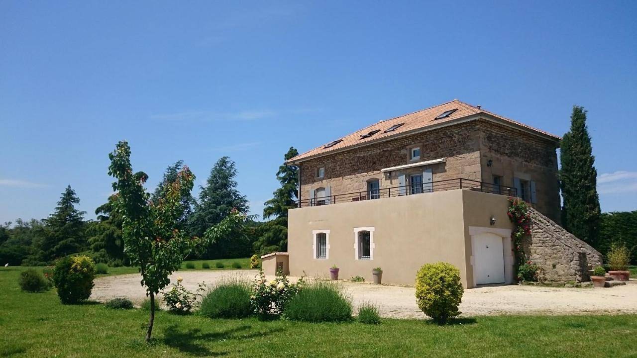 Double Room with Garden View in Saint-Jean-de-Galaure, Région de Valence