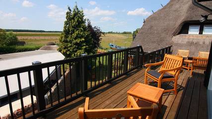 Ferienwohnung für 5 Personen, mit Terrasse und Sauna sowie Garten in Mönkebude