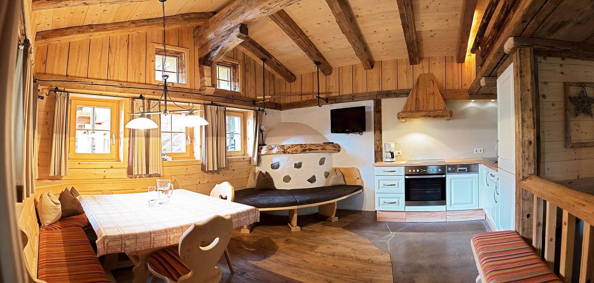 Geheel vakantieappartement, Rosenhofs Almhütte in Alpbach, Kitzbüheler Alpen