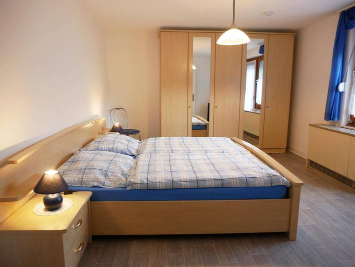 Ferienwohnung für 5 Personen, mit Terrasse in Zell Stadt (Mosel) - 2