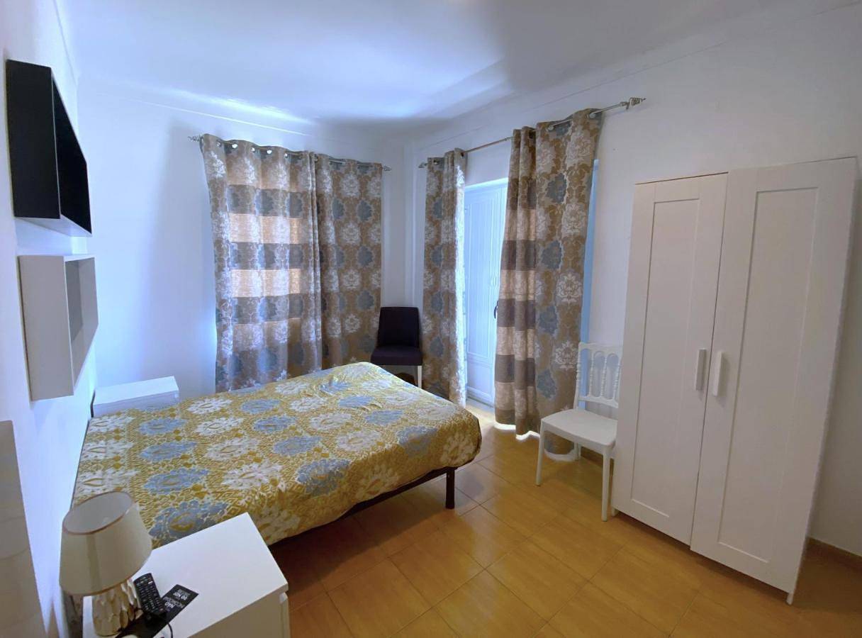 Na Crista da Onda in Praia da Nazaré, Nazaré