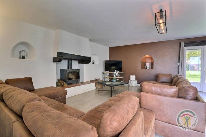 Gîte pour 6 personnes, avec terrasse et jardin à Montauban-de-Bretagne - 4