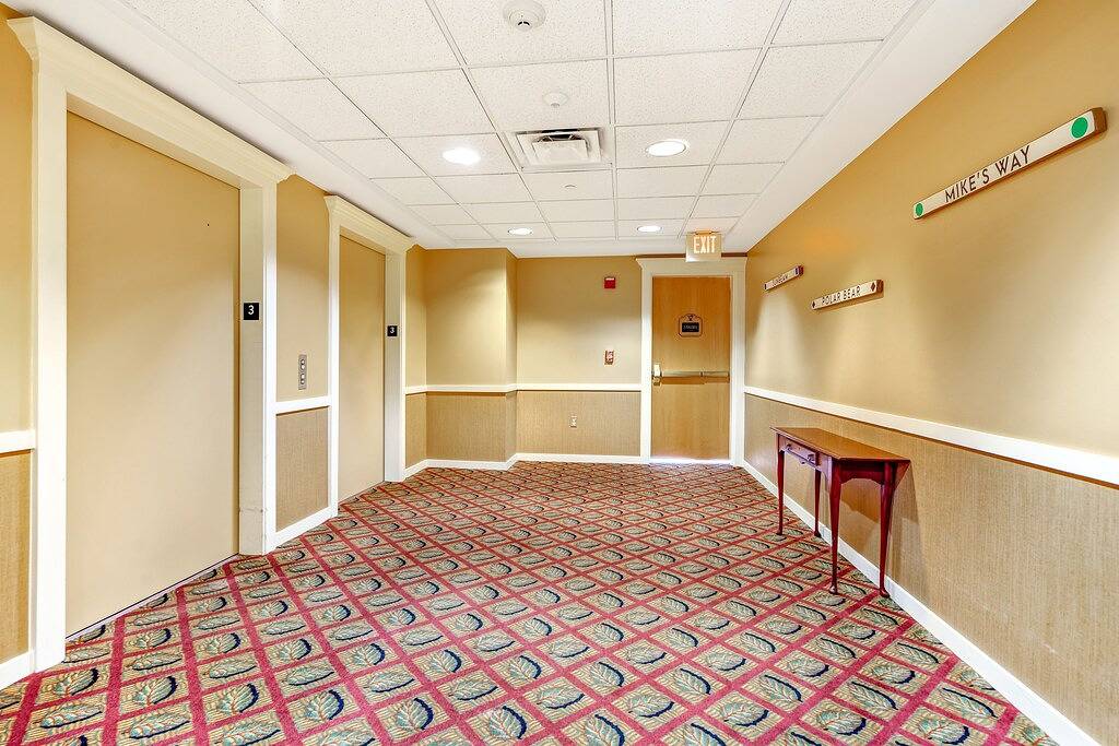 Stratton Mountain Wohnung mit Gemeinschaftspool, Whirlpools und Sauna - zu Fuß zu den Aufzügen in Stratton, Green Mountain National Forest