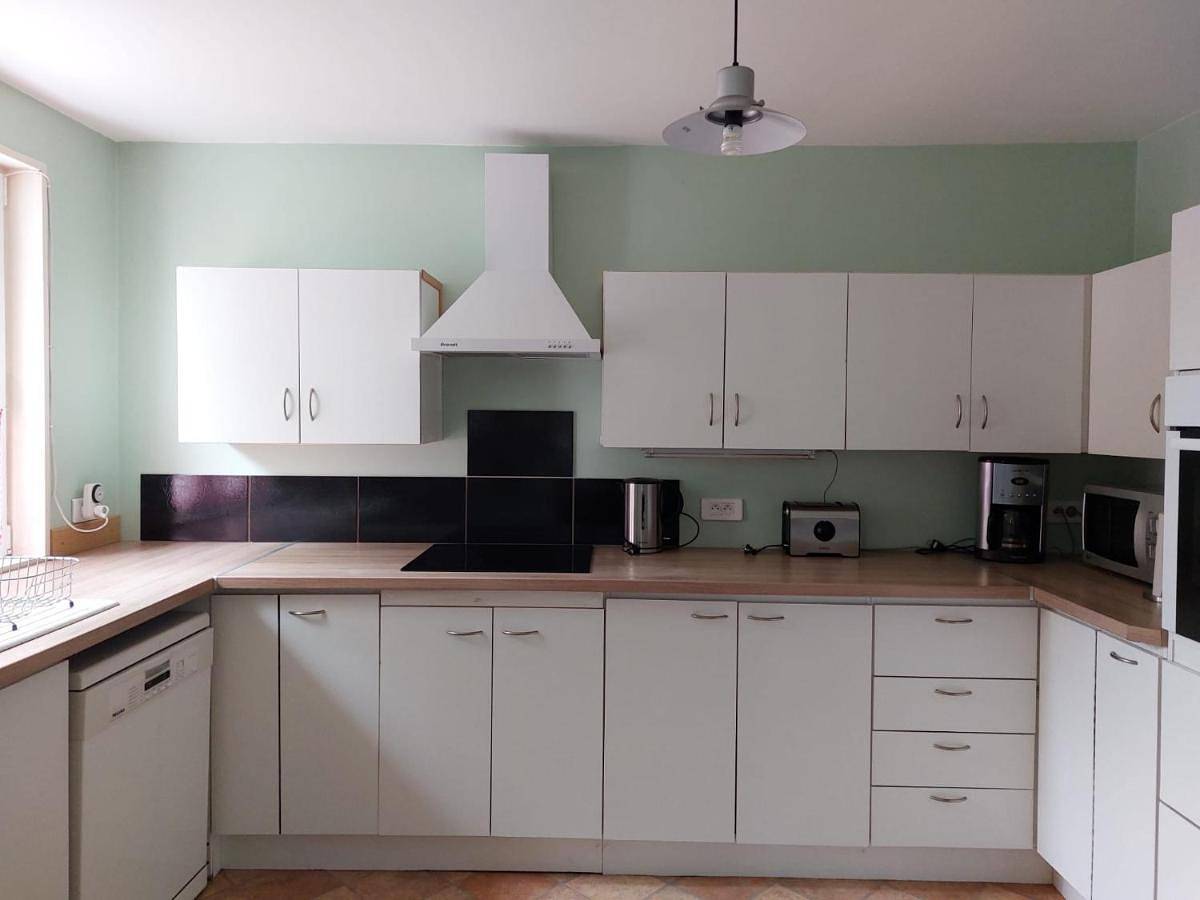Appartement entier, Stable Cottage at Orchard Farm in Combles, Région de Péronne