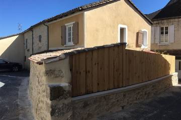 Gîte pour 5 personnes, avec jacuzzi ainsi que terrasse et jardin, animaux acceptés à Issigeac