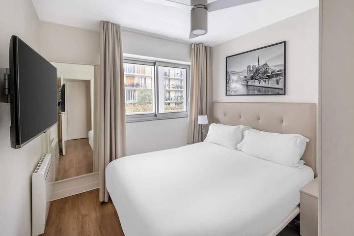 Appartement entier, Large 2-Bed Apartment | Paris Vincennes | Sleeps 6 in Vincennes, Val-de-Marne