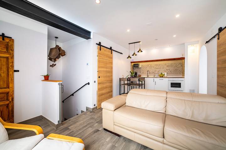 Ganze Wohnung, Ferienwohnung 'Apartamento Deluxe Los Perez' mit privater Terrasse, Wi-Fi und Klimaanlage in Lucainena de las Torres, Cordillera Penibética