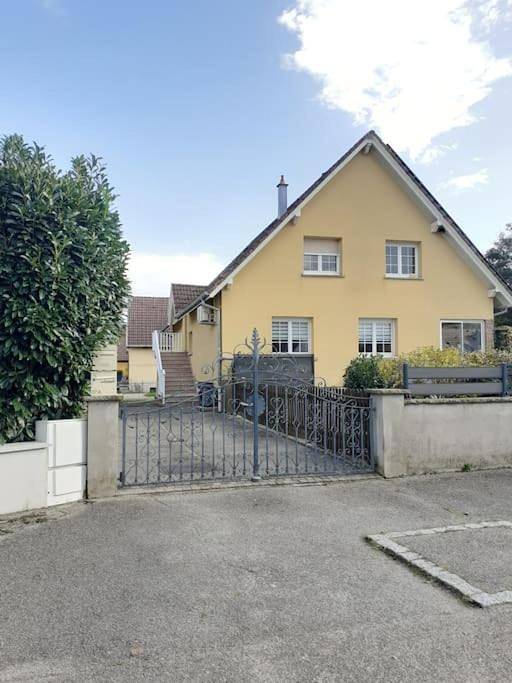Gîte pour 5 personnes, avec jardin à Guewenheim