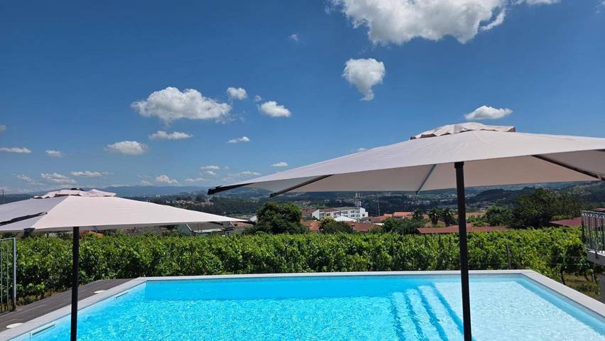 Gîte pour 5 personnes, avec piscine ainsi que vue et jardin à Felgueiras - 2